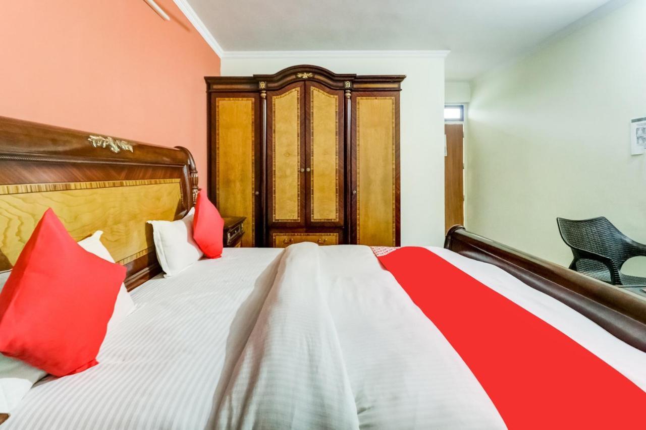 Oyo Hotel R K Residency Gurgaon Exteriör bild