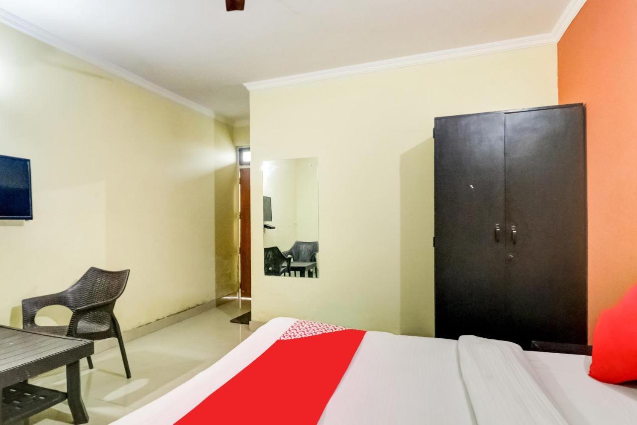 Oyo Hotel R K Residency Gurgaon Exteriör bild